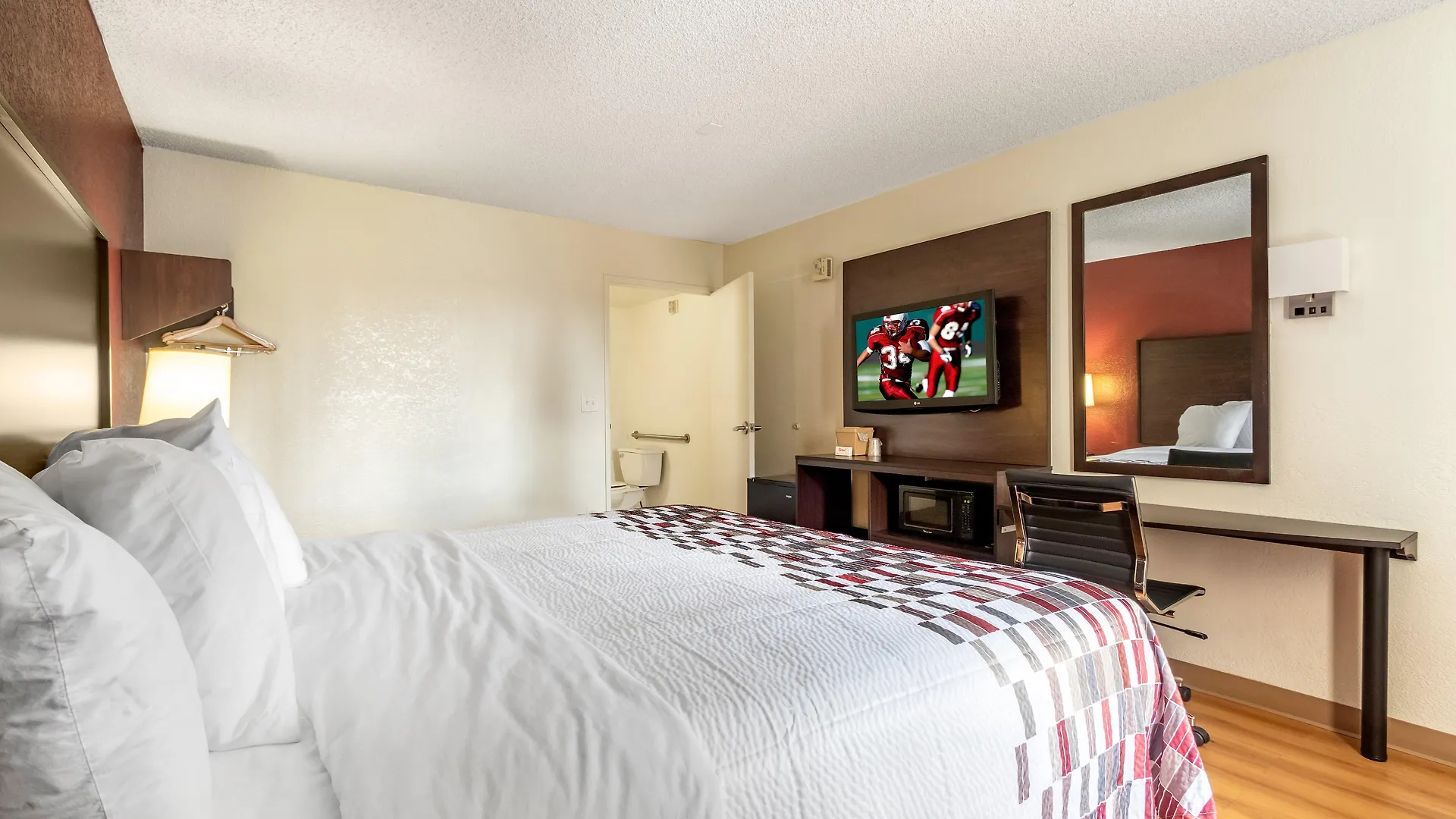 Red Roof Inn Phoenix- Midtown USA